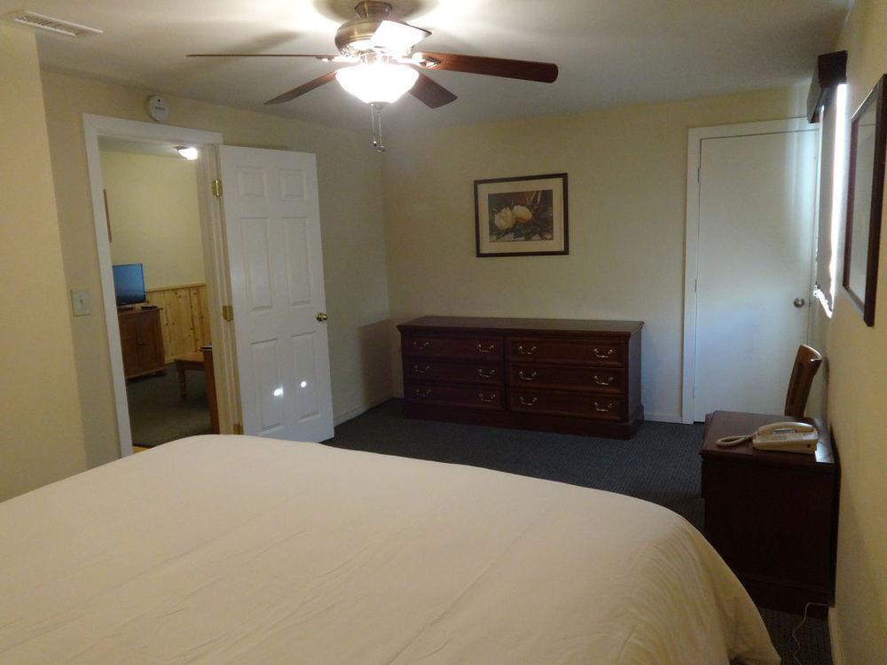 Bay Meadows Resort ビッグ・ベアー・レイク 部屋 写真